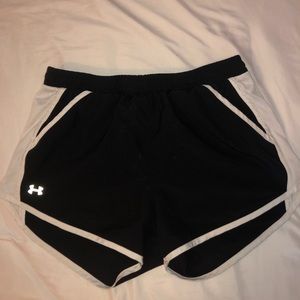 UNDER ARMOUR running shorts